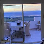 Spectacular Sea View La Mairena Golf & Paddle & Tennis Included 아파트
